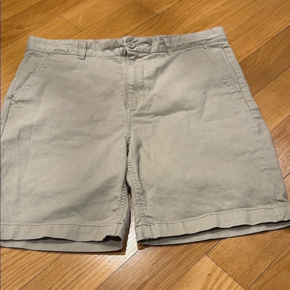 Old navy beige boys  built-in flex shorts size 16plus .